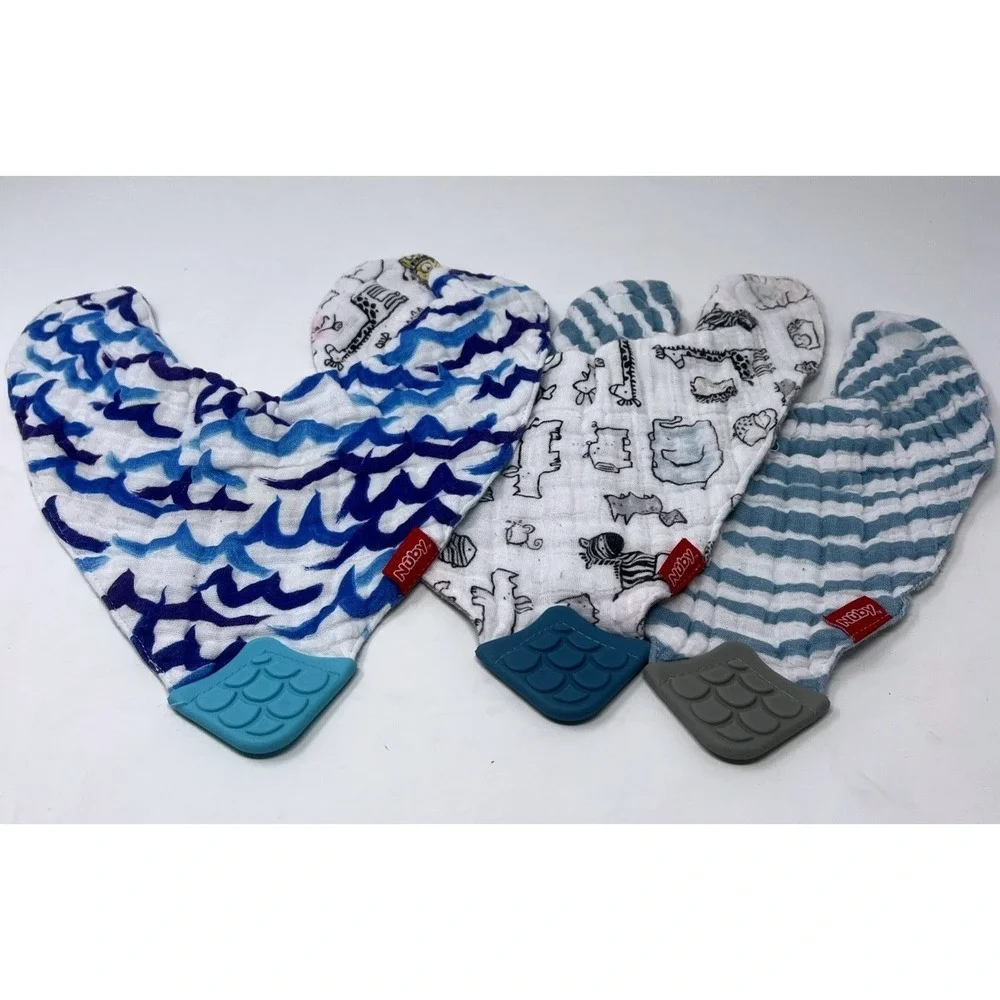 Set Of 3 Nuby Bibs With Tethers EUC Boys Blue Gray Animals